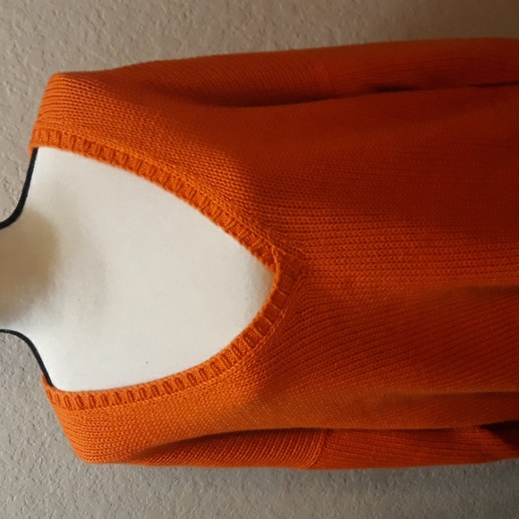 Margaretta  orange V-neck sweater size M - Picture 2 of 6